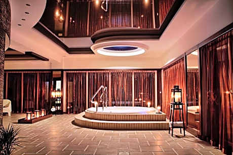 The Amber Business & Spa Hotel