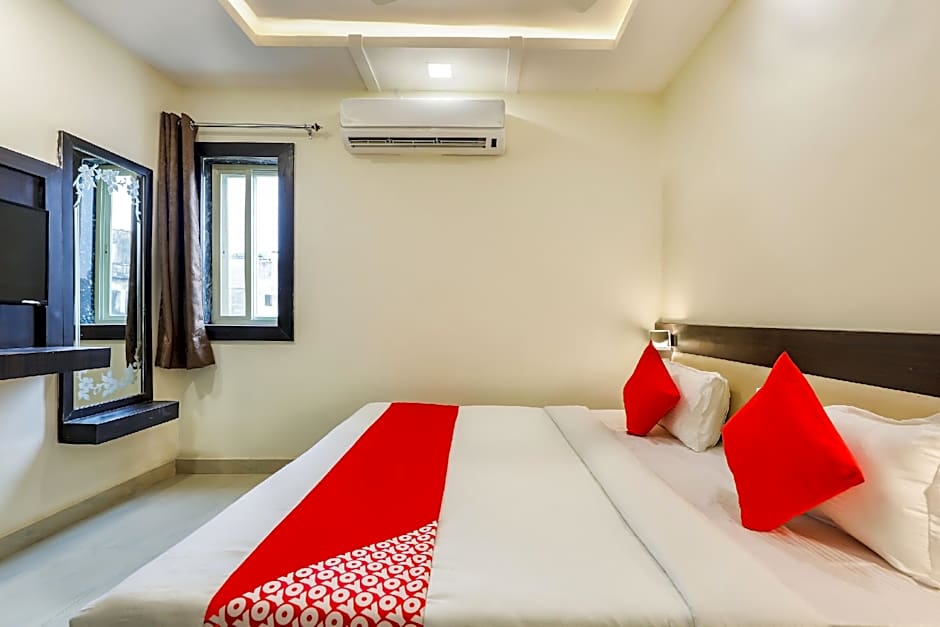 Hotel Cherry by OYO Rooms – Bhopal, IN