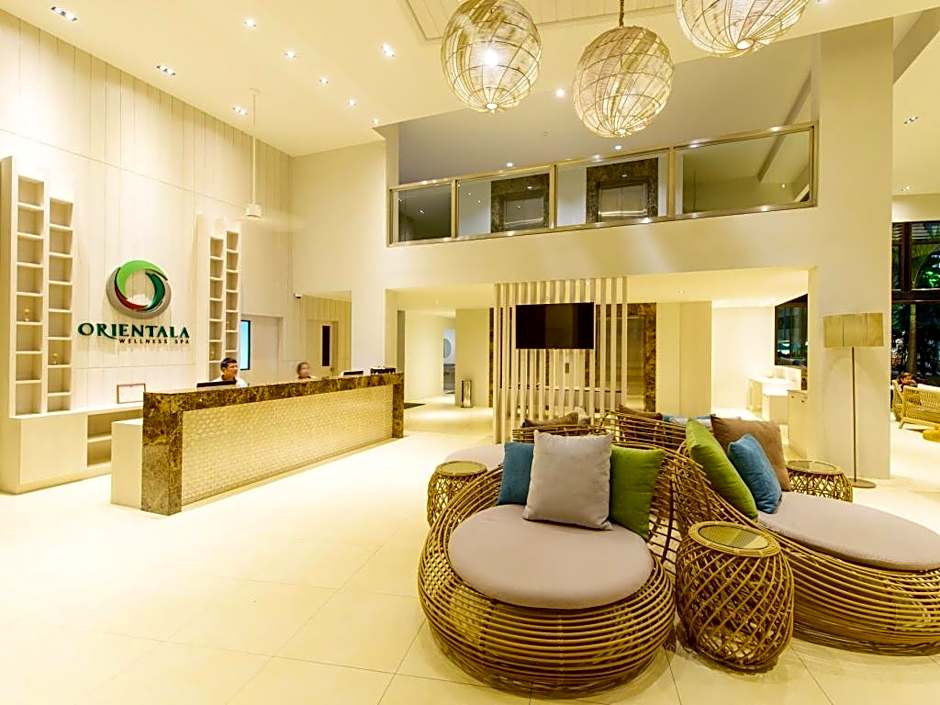 Recenta Phuket Suanluang by Deevana