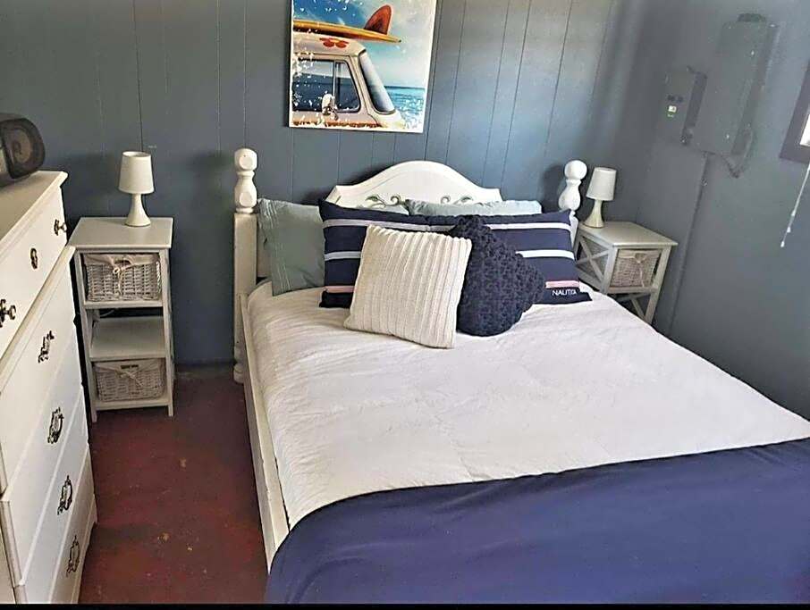 West Lake Waterfront Swimming - Free Pontoon Boat!