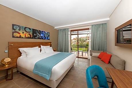 DOUBLE ROOM POOL VIEW (2 AD + 1 CH)