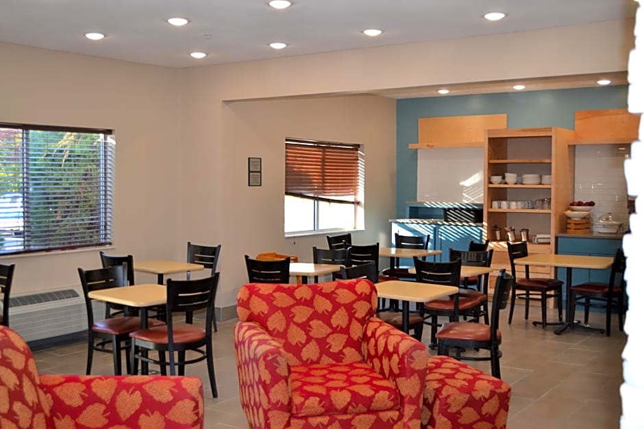Country Inn & Suites by Radisson, Fairview Heights