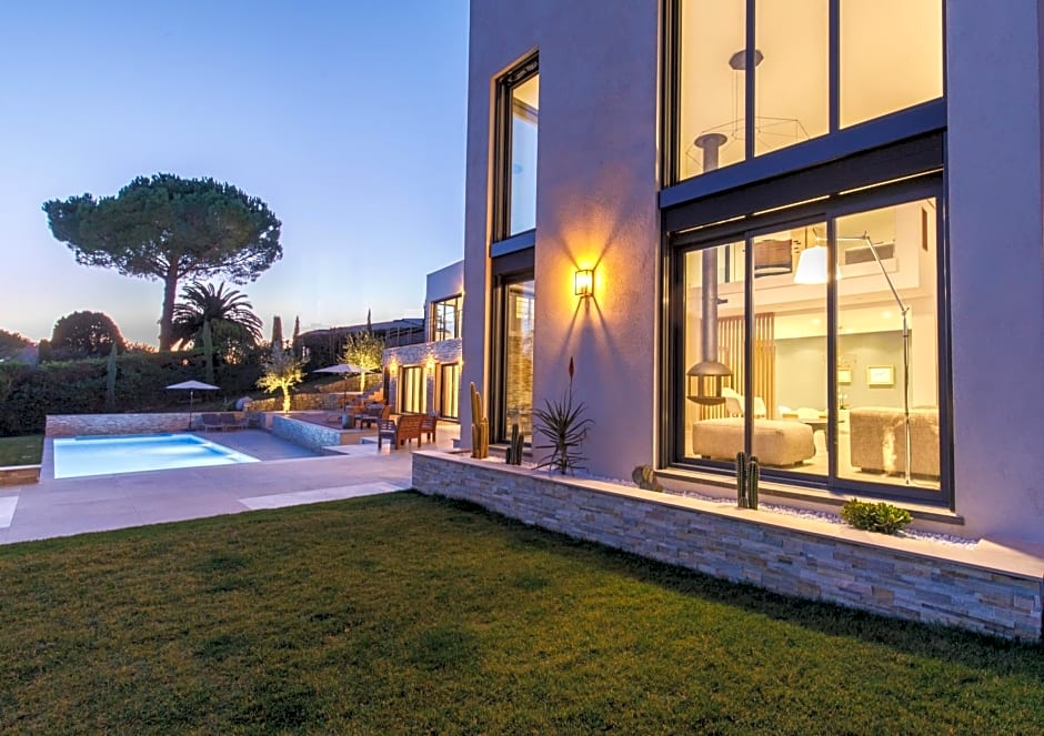 Villa Soha Bed & Breakfast – Mougins, CT