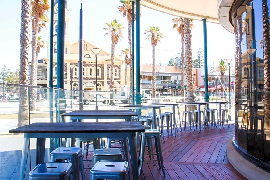 Stamford Grand Adelaide