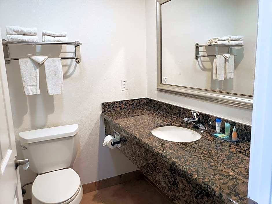 Fairview Inn & Suites