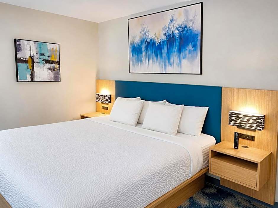 La Quinta Inn & Suites by Wyndham Albuquerque Journal Ctr Nw