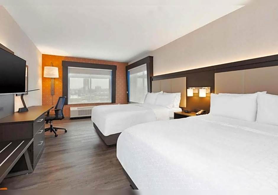 Holiday Inn Express And Suites Jersey City - Holland Tunnel By IHG