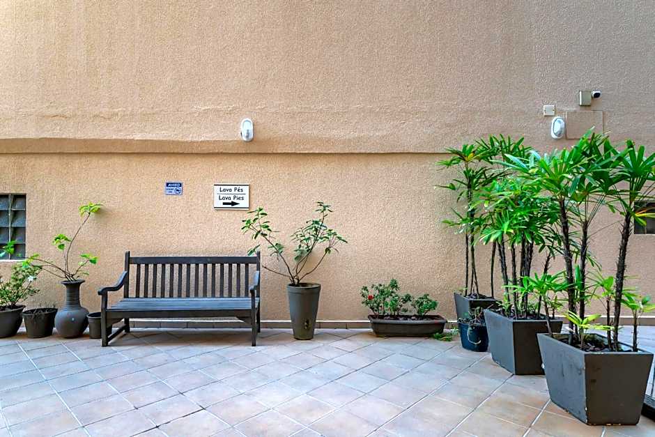 A02 - Estrela do Mar 403 A - Centro de Bombinhas - 30m do mar - Ótima localização