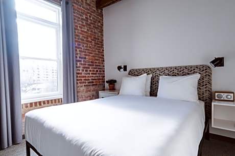 Loft Queen