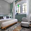 Villa Albi - Machne Yehuda Hotel