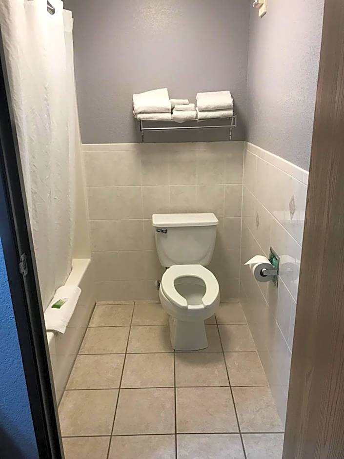 AmericInn by Wyndham Ankeny/Des Moines