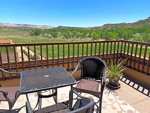 Slot Canyons Inn Bed & Breakfast