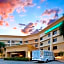 La Quinta Inn & Suites by Wyndham Miami Airport East