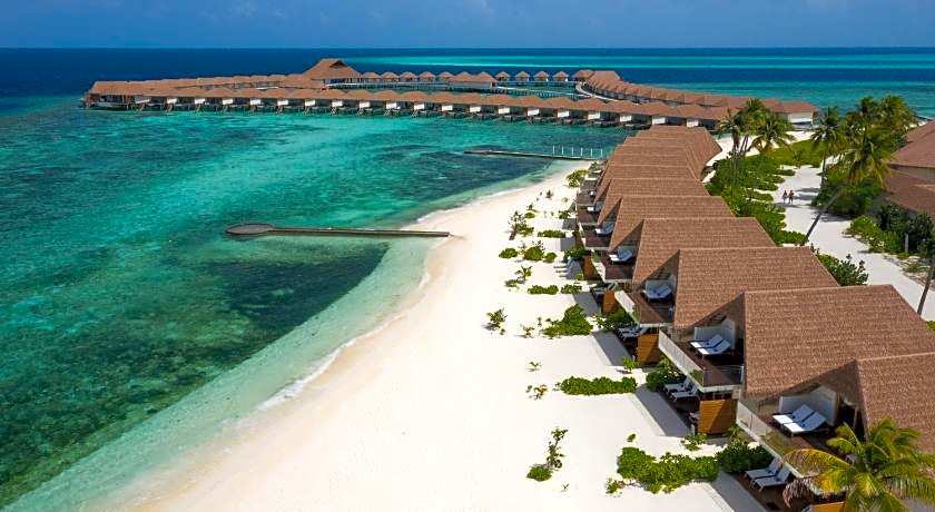 Cinnamon Velifushi Maldives