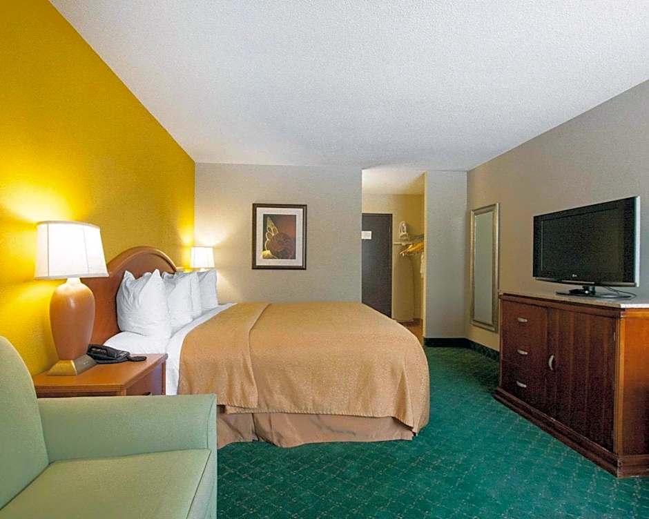 Quality Inn Cairo I-57