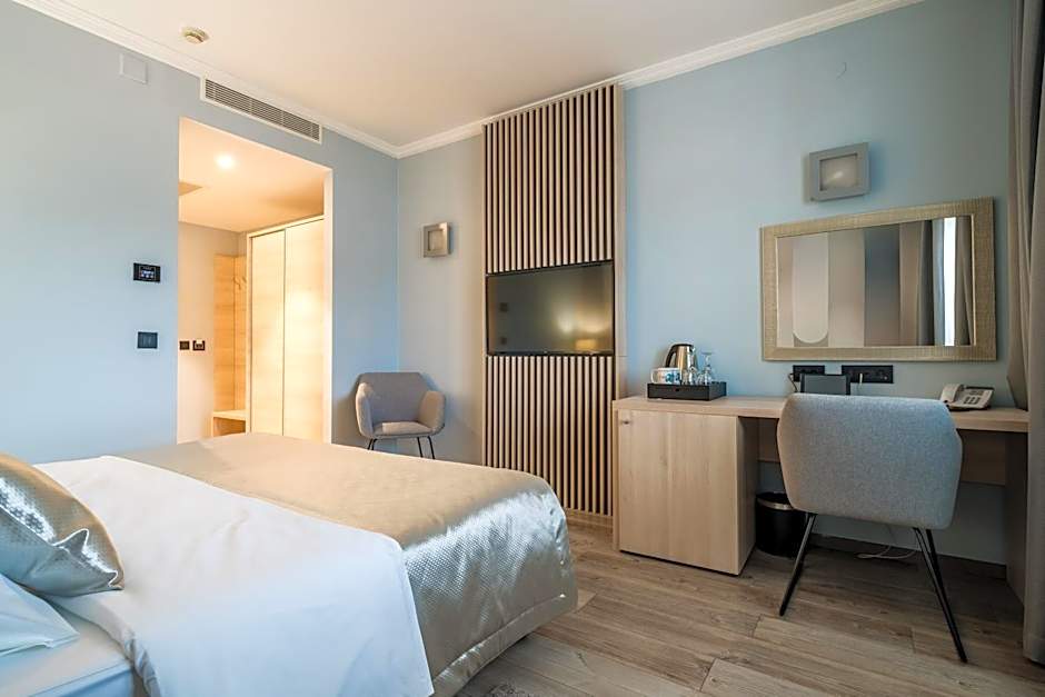 Berkeley Hotel & Day Spa