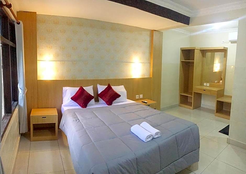 Dewa Bharata Bungalows Legian
