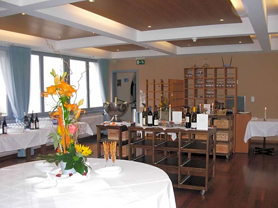 Hotel Les Rives Du Doubs