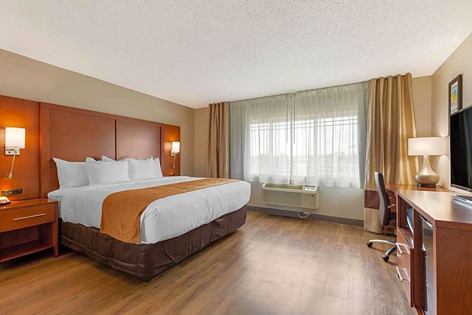 Comfort Inn & Suites Milford