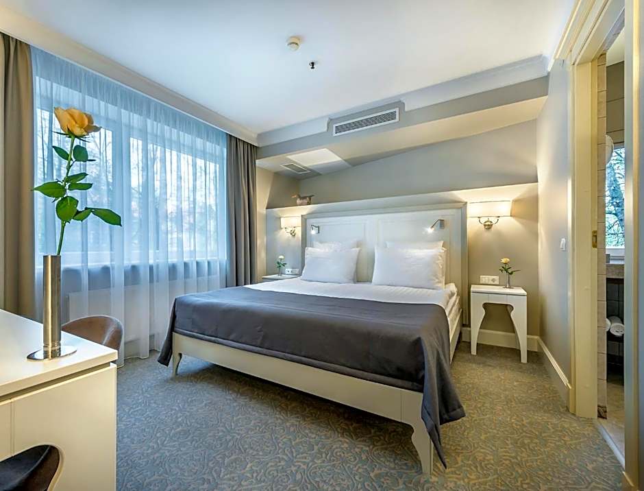 Ratonda Centrum Hotels