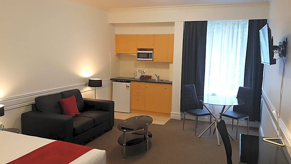 Melbourne Kew Central Apartments Official