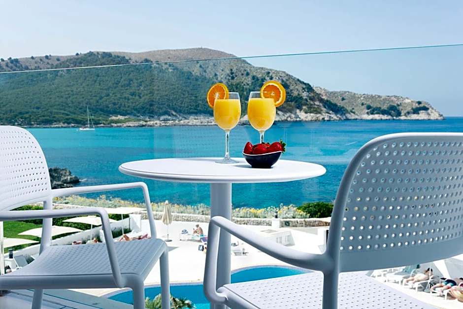 HSM Regana - Adults only