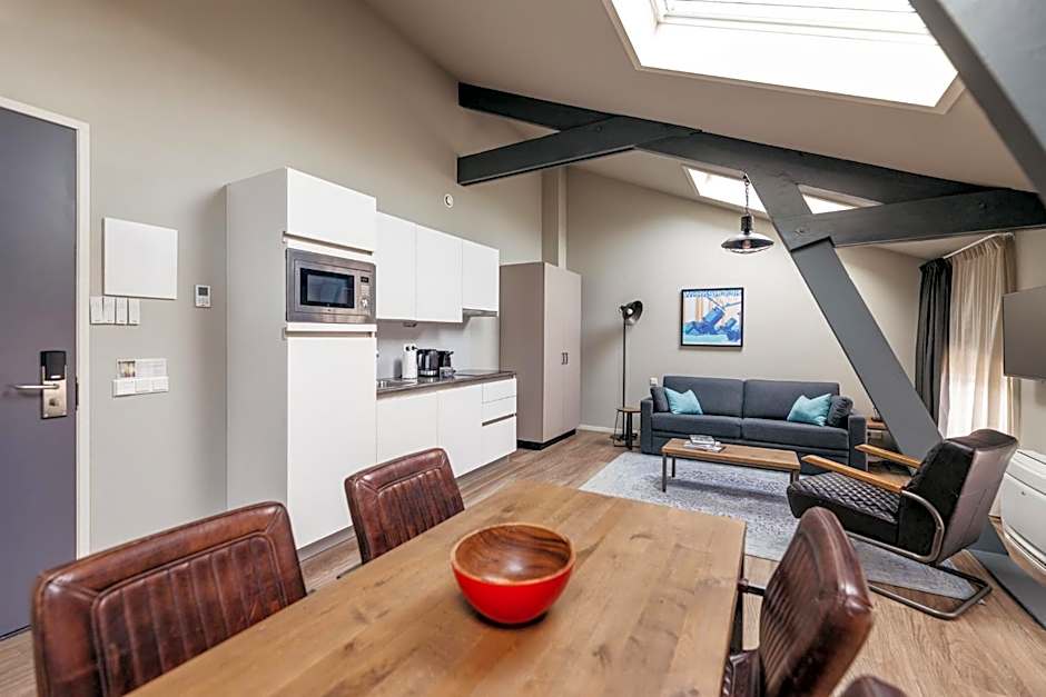 YAYS Amsterdam Maritime by Numa