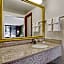 Days Inn by Wyndham Bradenton - Near the Gulf
