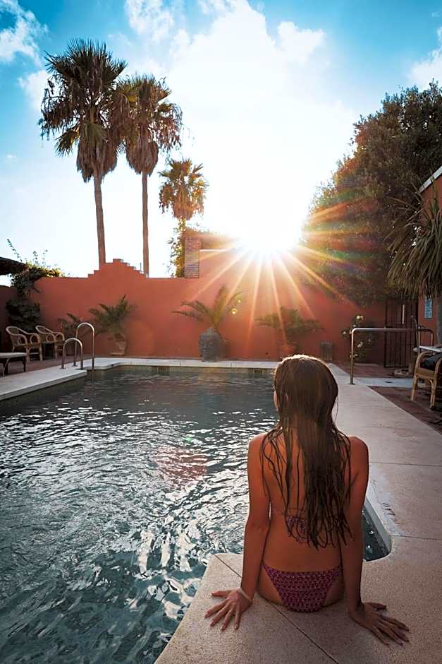 Hotel Madreselva - Grupo Califa