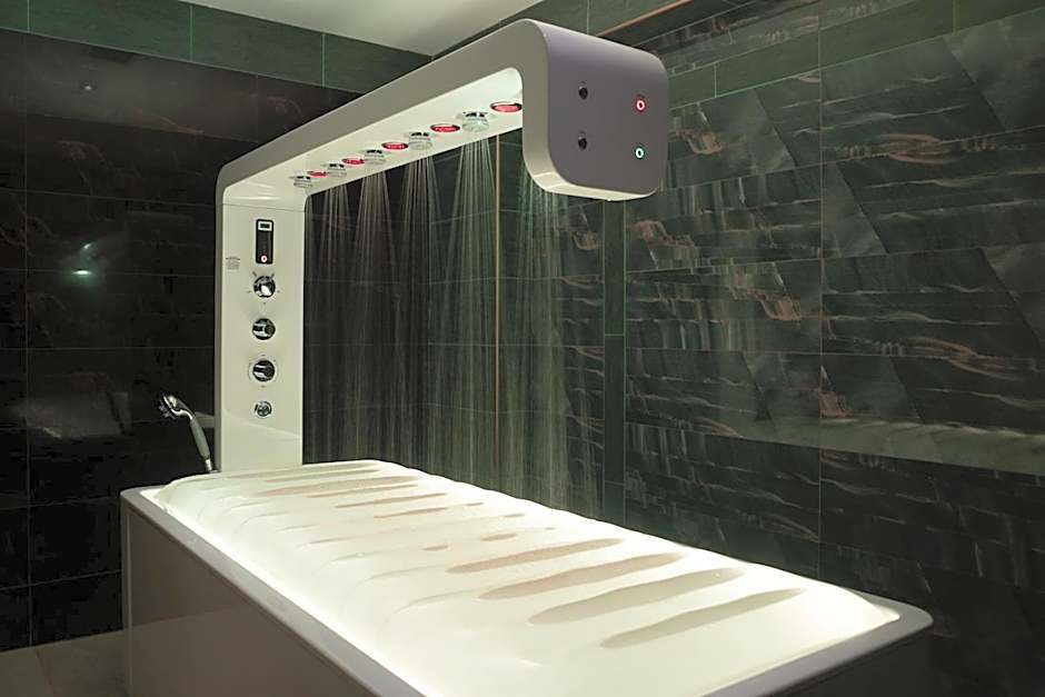 Wellness Santa Hotel - adults plus12