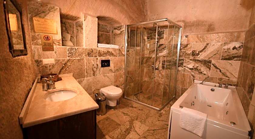 NOSTALJI CAVE SUIT HOTEL