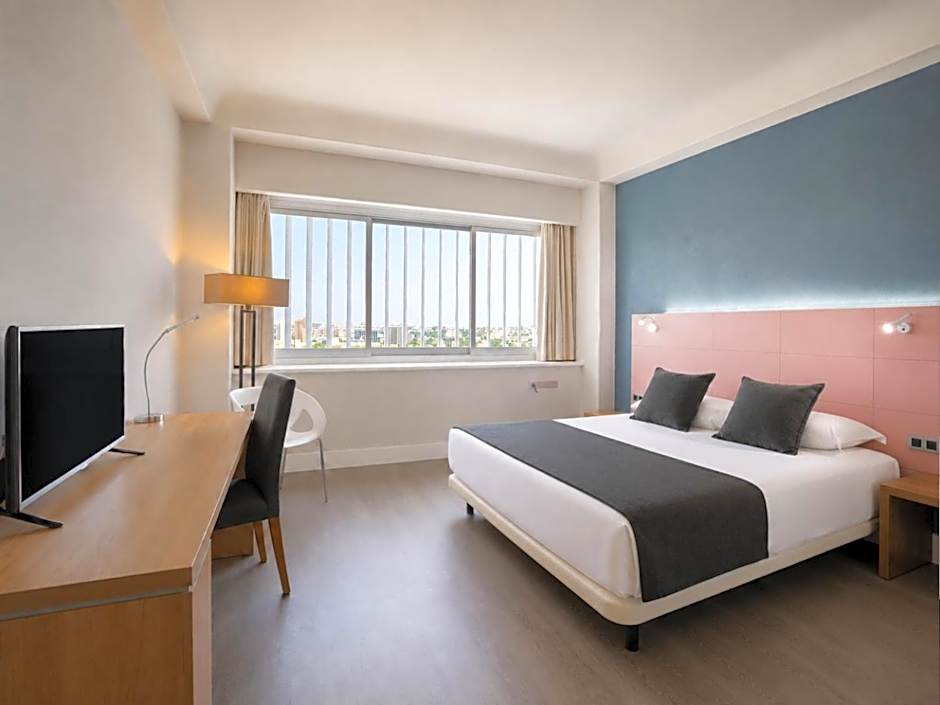 Hotel Chamartin The One