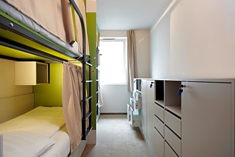Bed in 4-Bed Mixed Ensuite Dormitory Room