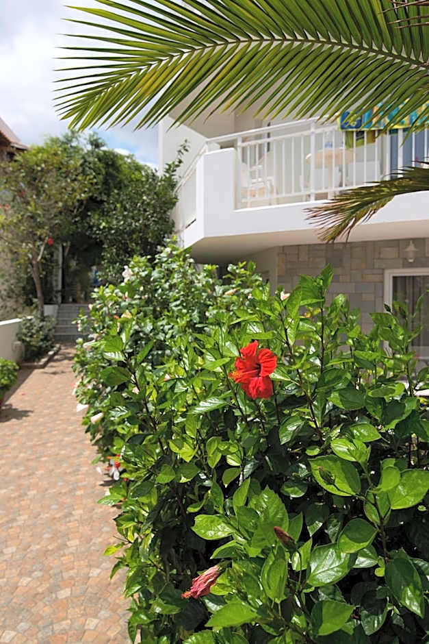 Melissa Apartments, Studios & Suites