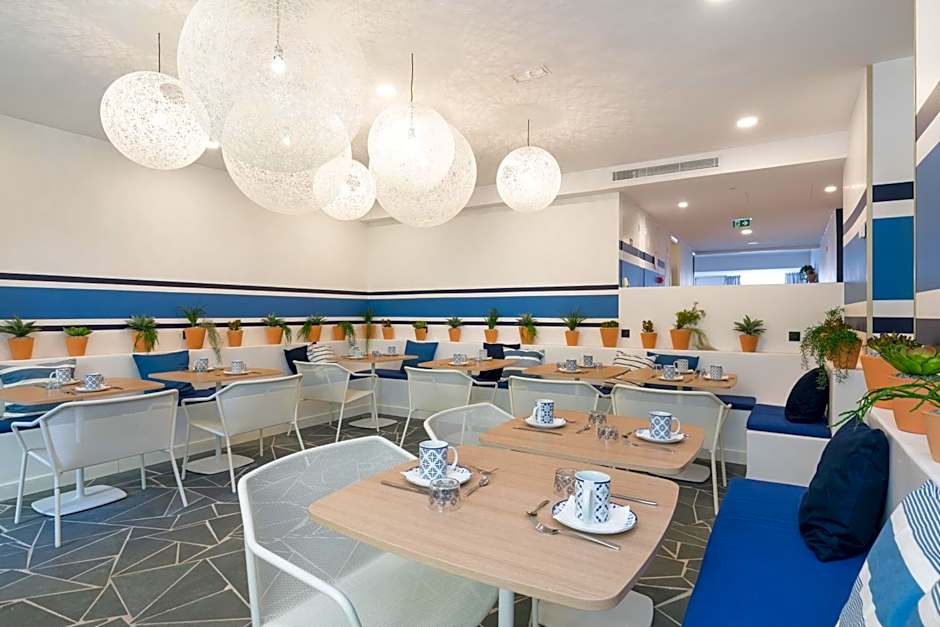 The Deck Hotel by Happyculture