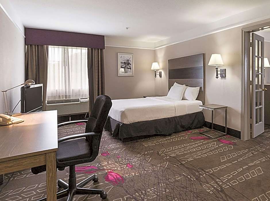 Kemah Edgewater Hotel, SureStay Collection by Best Western