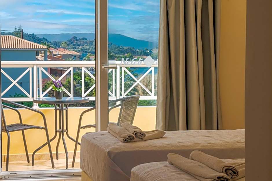 Nefeli Beach - living by the sea