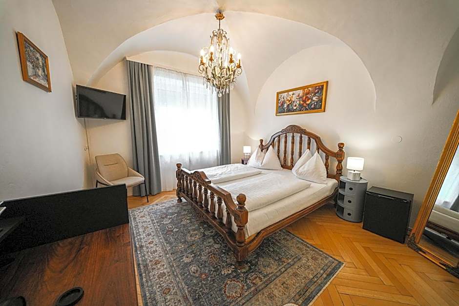 Stadthotel Restaurant Auerhahn