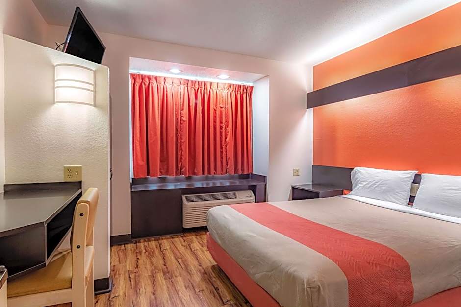 Motel 6 Chattanooga Downtown