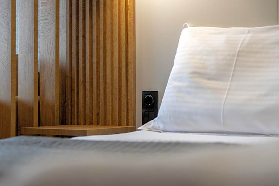 Unique Aura Luxury Studios