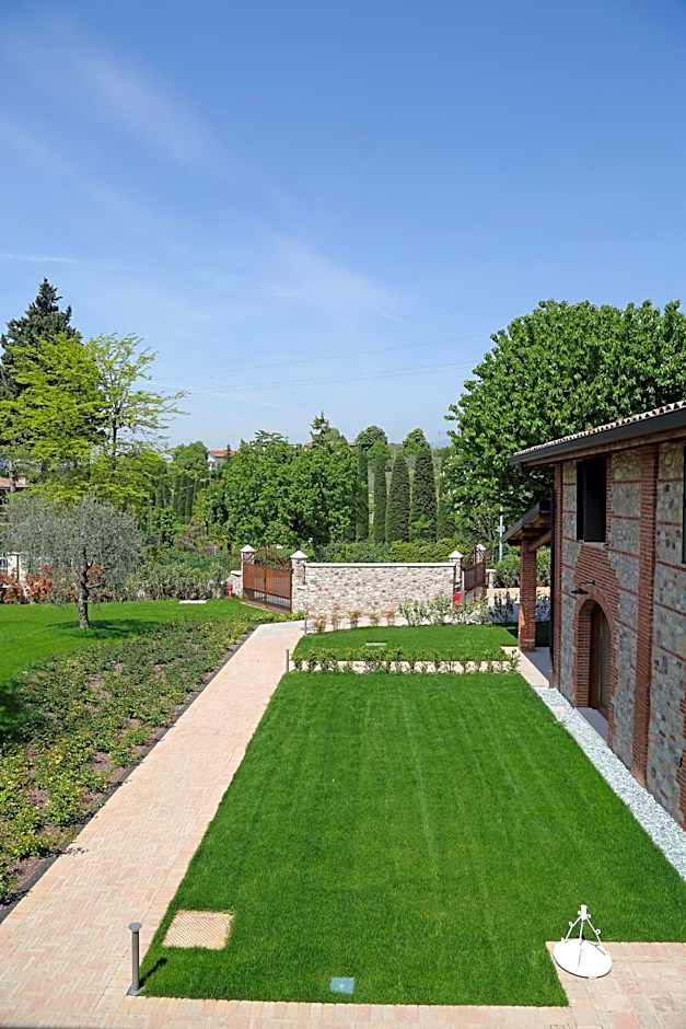 Residence Borgo Mondragon