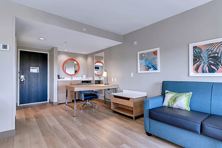 Holiday Inn Express & Suites Destin - Miramar Beach By IHG