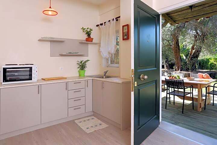 Villa Rosa Apartments