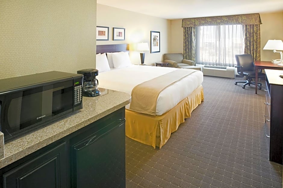 Holiday Inn Express Hotel & Suites Eagle Pass