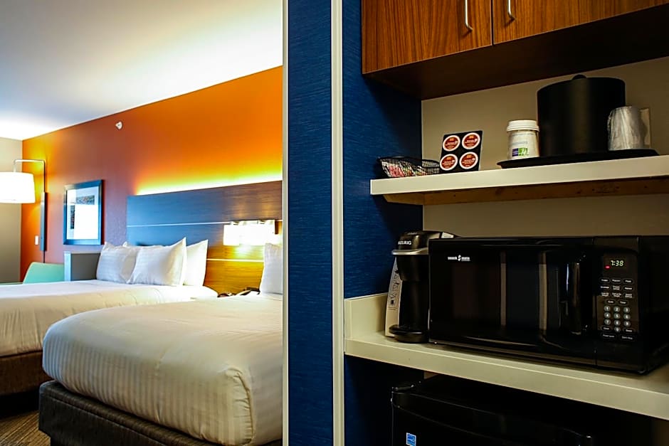 Holiday Inn Express & Suites Louisville Downtown By IHG