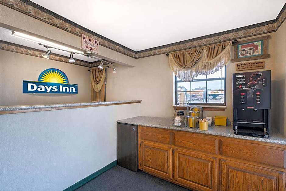 Days Inn by Wyndham Erick