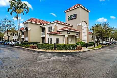 Extended Stay America Suites - Miami - Airport - Blue Lagoon