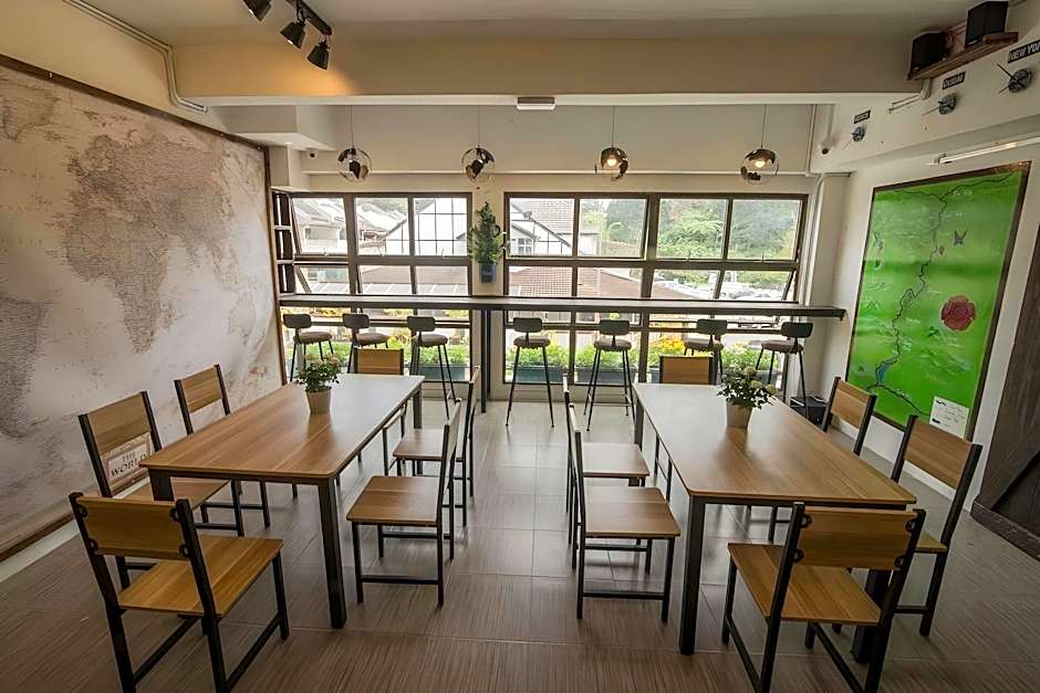 Traveller Bunker Hostel