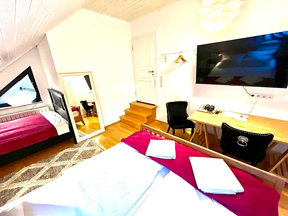 VILLA ORCHARD Frankfurt