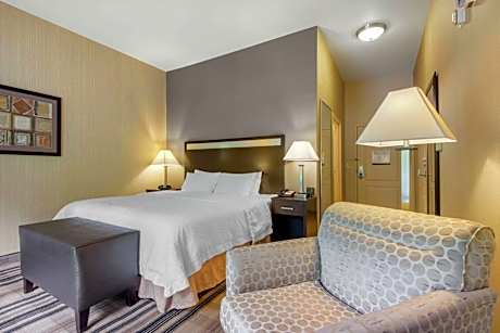 1 King Hearing Accessible Nonsmoking